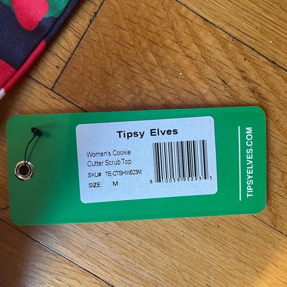 🎄🎅🏻NWT Tipsy Elves Christmas Print short sleeve Scrub Top -Size M - Picture 8 of 10